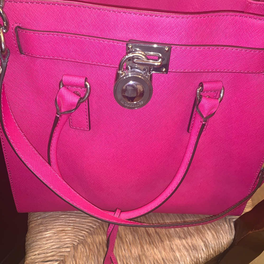 COPY - Michael Kors Tote hot pink